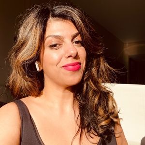 Meet your Posher, Sandy